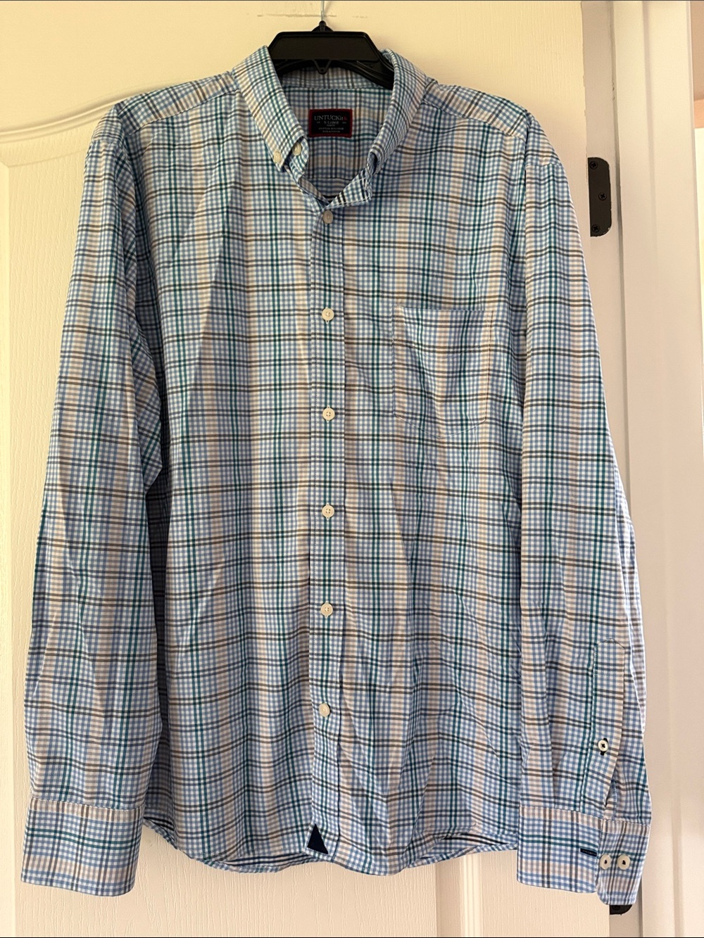 UNTUCKit Men’s Button-Down Plaid Shirt - Light Blue & White
